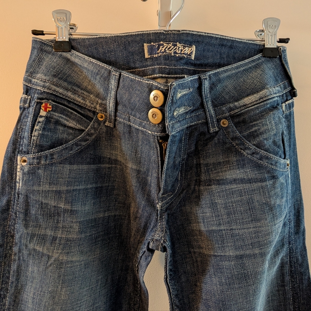 Hudson Jeans Y2K 2000s Low Rise Blue Flare Leg Denim Size 25 - Picture 2 of 6
